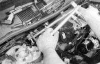 7.15 Проверка исправности, снятие и установка инжекторов топлива Джип Чероки 1993+