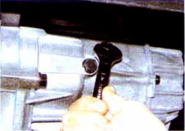 Замена масла в механической коробке передач - Хендай Акцент Тагаз (Hyundai Accent)