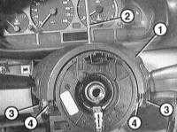 14.3.4 Снятие и установка облицовки рулевой колонки БМВ 3 (E46)