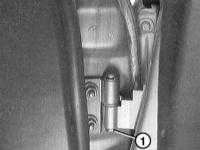 13.3.14 Снятие, установка и подгонка двери БМВ 3 (E46)