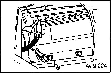9.3.5 Снятие и установка модуля надувной подушки пассажира Chevrolet Aveo 2003-2008
