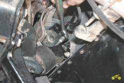 4.8 Замена опор подвески силового агрегата Chevrolet Niva 2002+