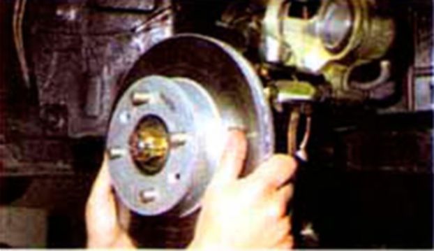Замена цилиндра тормозного механизма заднего колеса - Хендай Акцент Тагаз (Hyundai Accent)