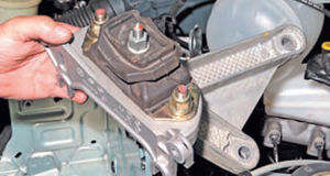 Опоры двигатель Ремонт Рено Логан (2005+) 75-4.jpg