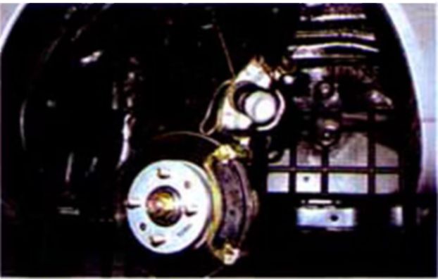 Замена колодок тормозных механизмов задних колес - Хендай Акцент Тагаз (Hyundai Accent)