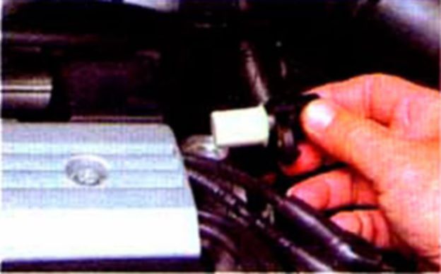 Проверка и замена датчика абсолютного давления и температуры воздуха - Хендай Акцент Тагаз (Hyundai Accent)